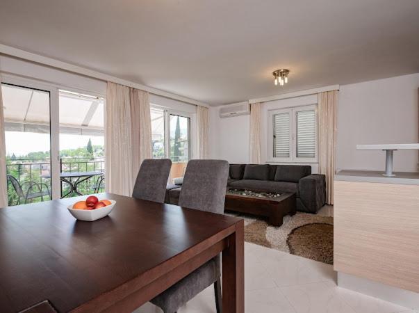 Apartments Villa Slavica Ičići Kültér fotó